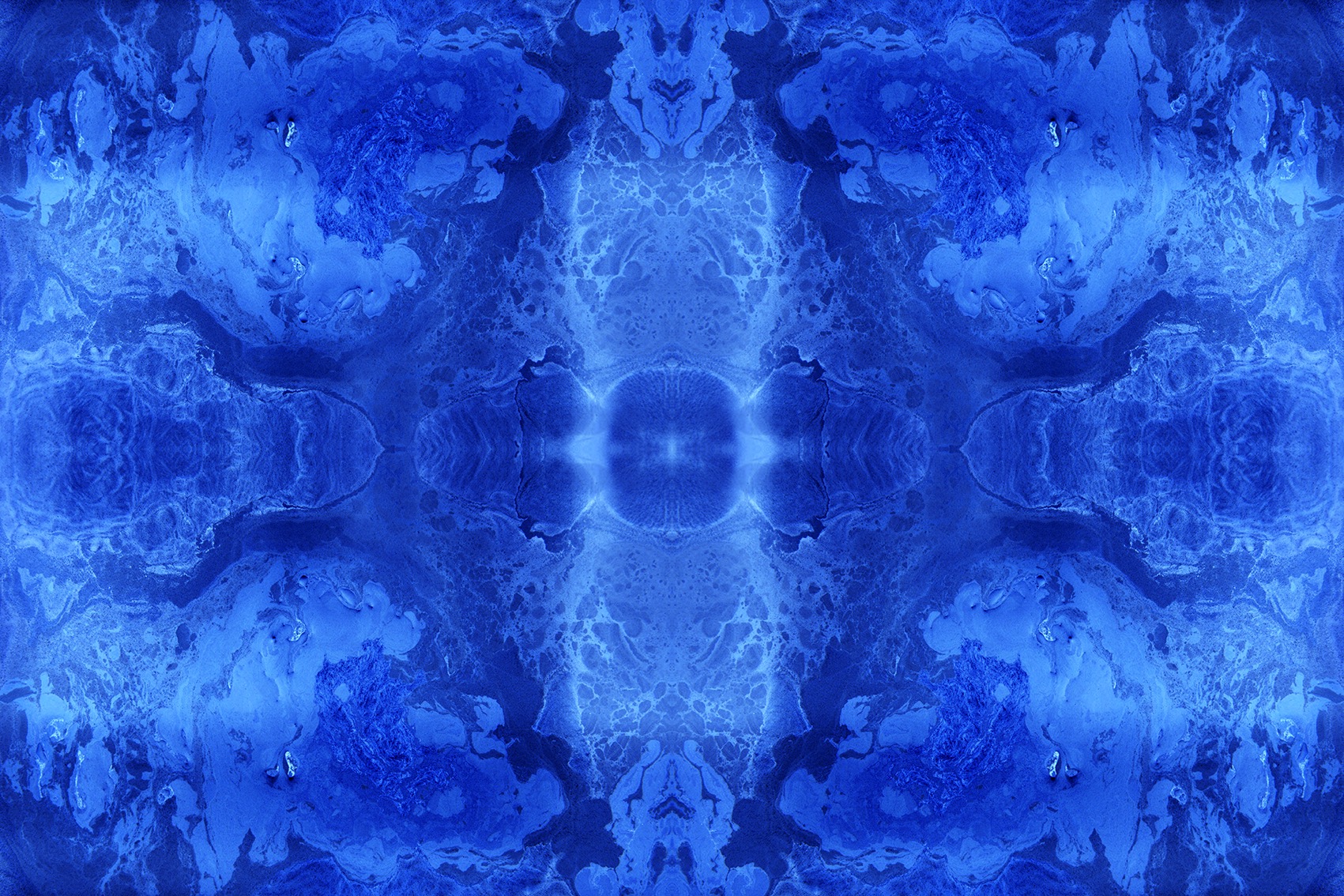 ECHOES gold variation 3