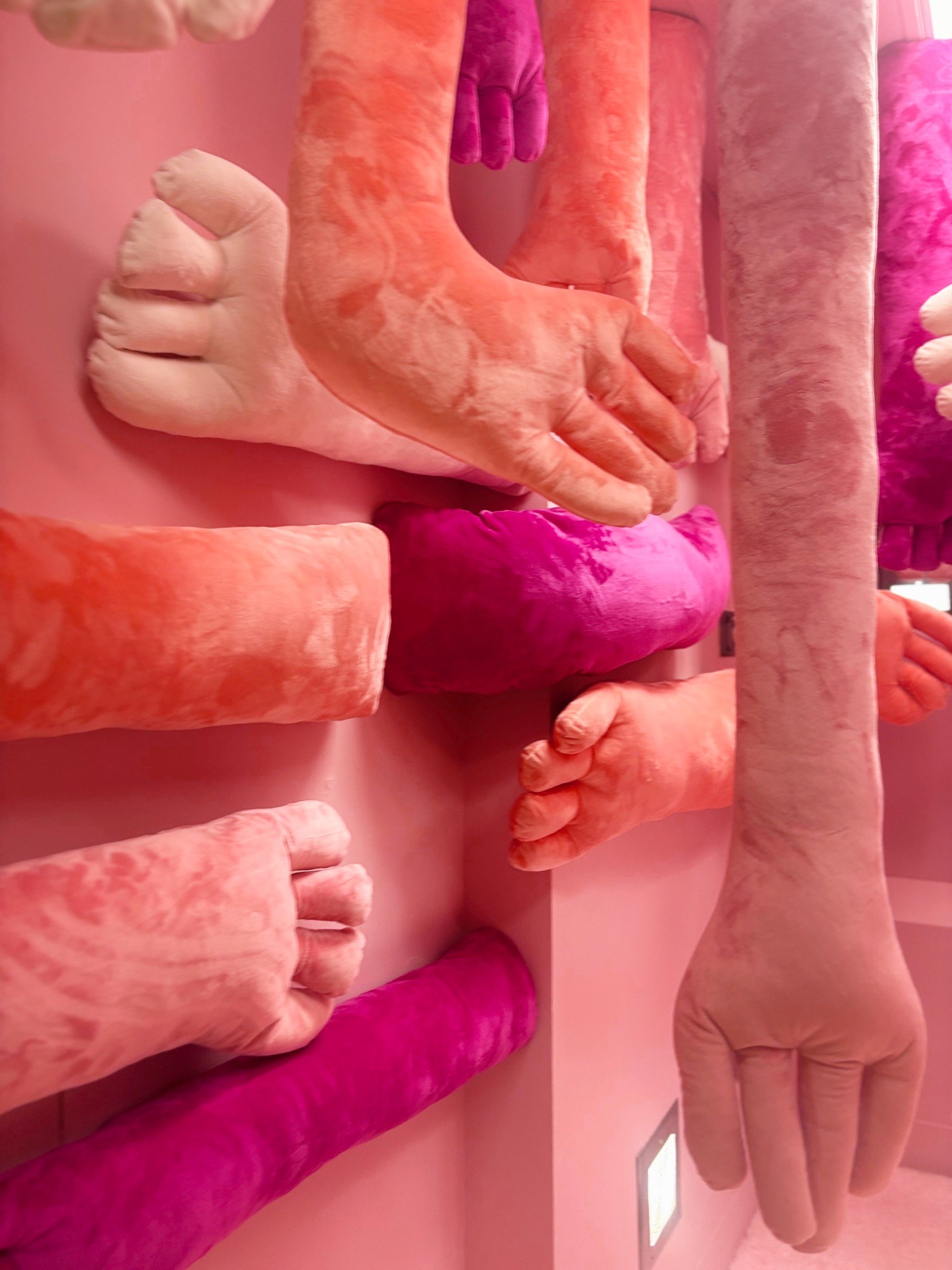 BIG HUG textile sculpture